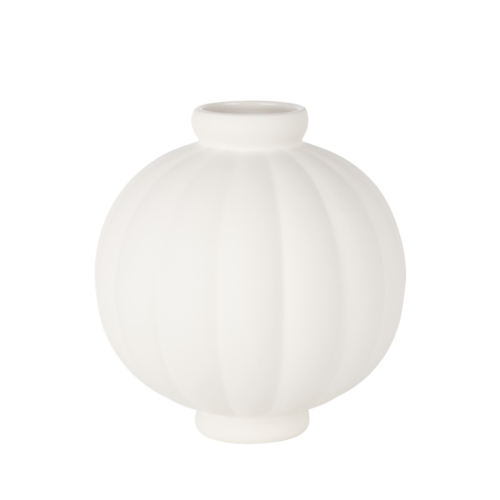 Louise Roe Balloon Vase 01 Raw White