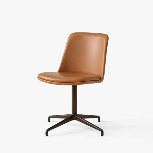 &tradition Rely HW14 Chair Hee Welling Cognac Silk Leather/Bronzed Base