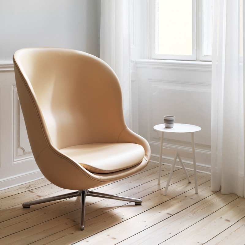 Normann Copenhagen Hyg lænestol høj ryg  -  alu swivel, Ultra læder farvekode 41572