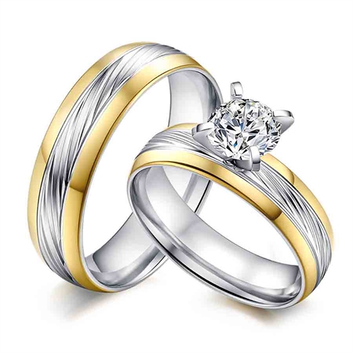Princess forlovelsesring i ædelstål forgyldt.