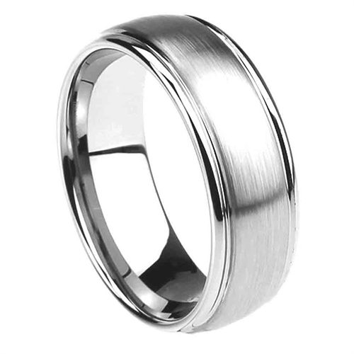 Ring i matbrush stål.